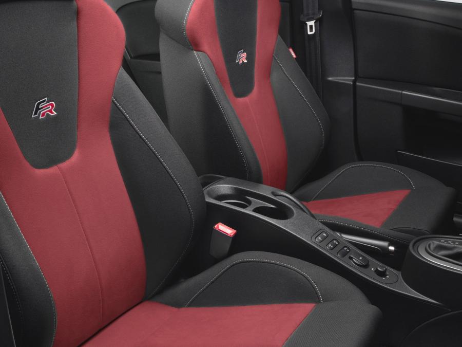  Seat Leon FR 2009 года  (фото 18 из 42)